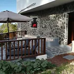 La Campana De Arriba Apartment *
